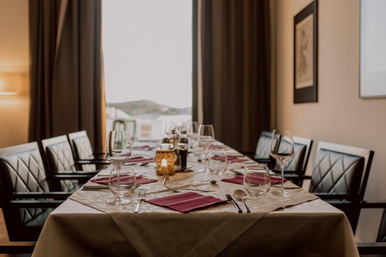 Bellevue Superior City Hotel Σίμπενικ Εξωτερικό φωτογραφία